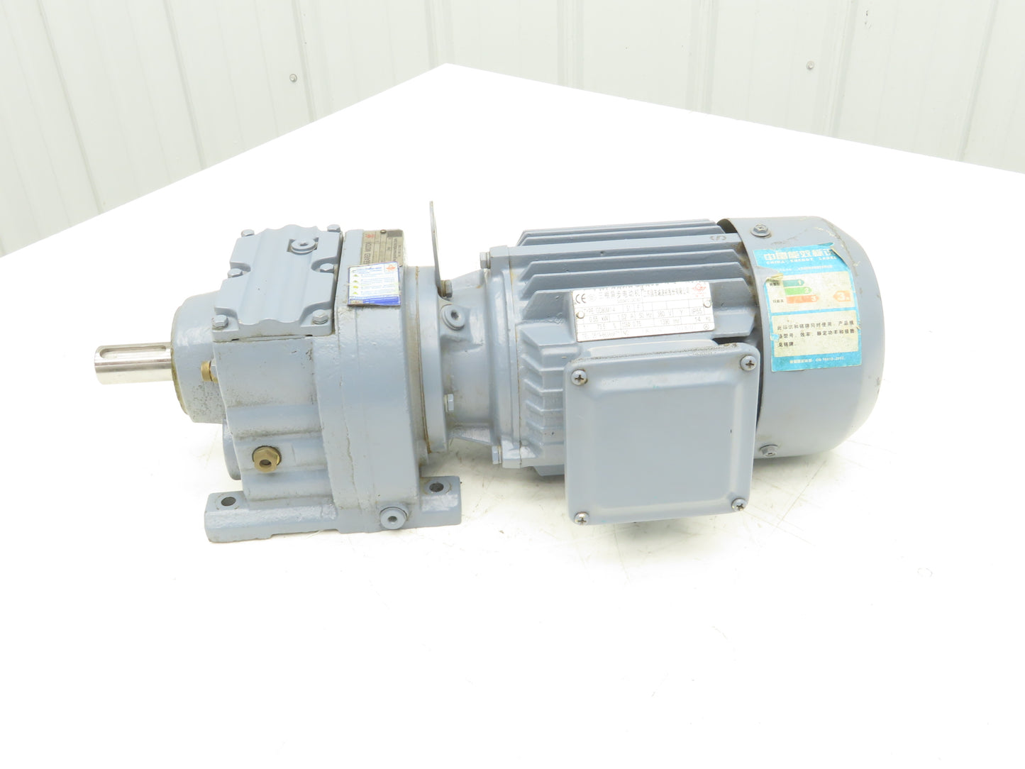 Guomao GD80M1-4 Gear Motor 11.83 Ratio .5kw 380V 3PH 50Hz GR37-Y0.55-4P-11.83-M1