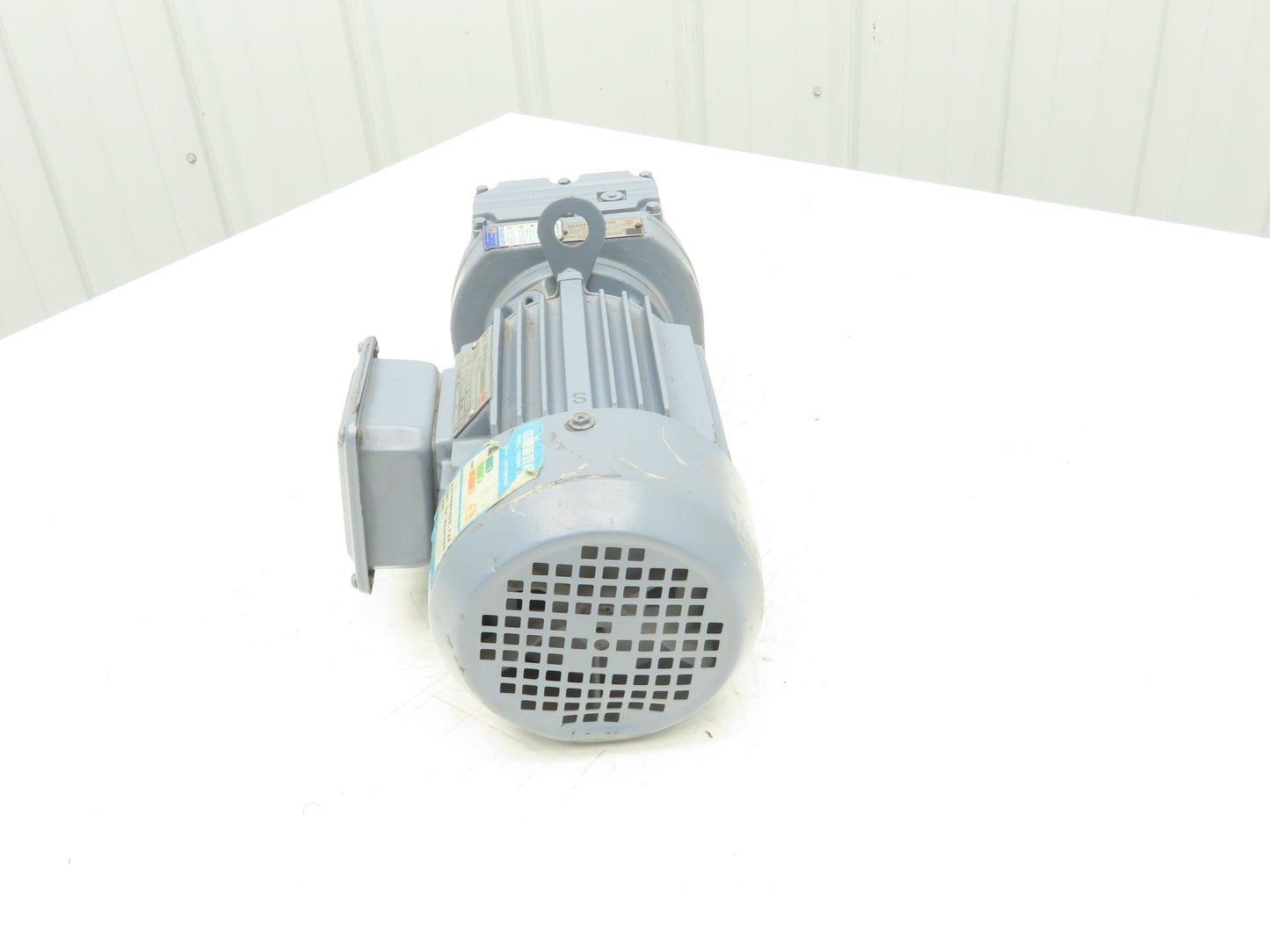 Guomao GD80M1-4 Gear Motor 11.83 Ratio .5kw 380V 3PH 50Hz GR37-Y0.55-4P-11.83-M1