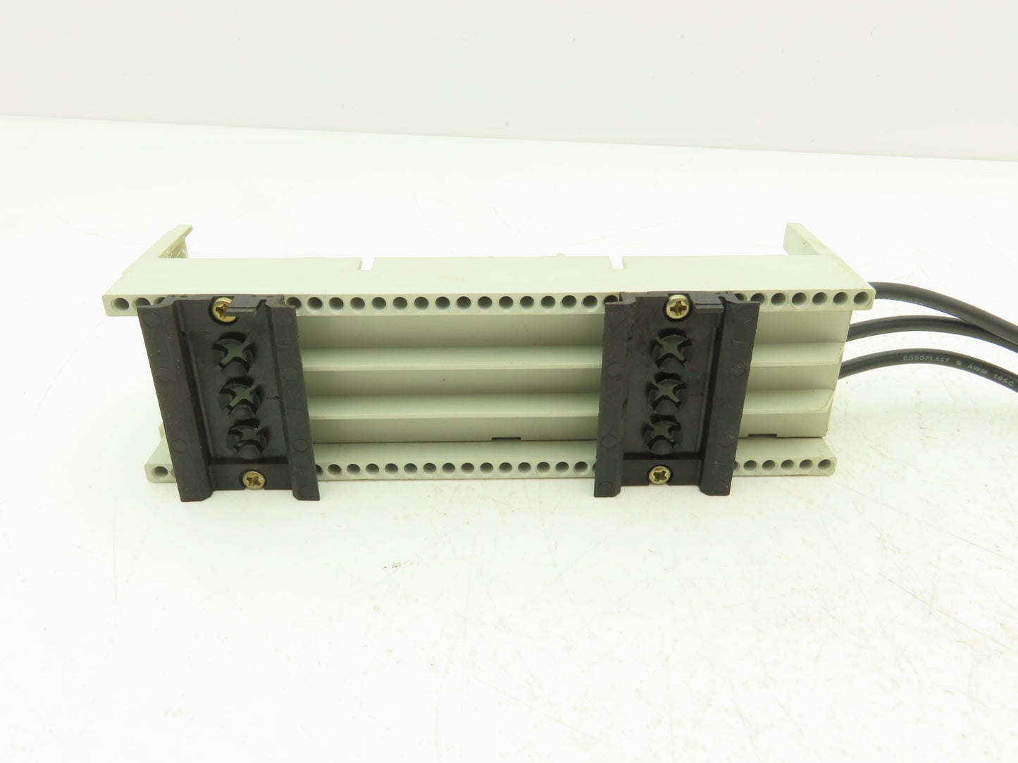 Siemens 8US1 261-6NA00 Buss Bar Adapter 600V No. 8 Wire Lot of 4