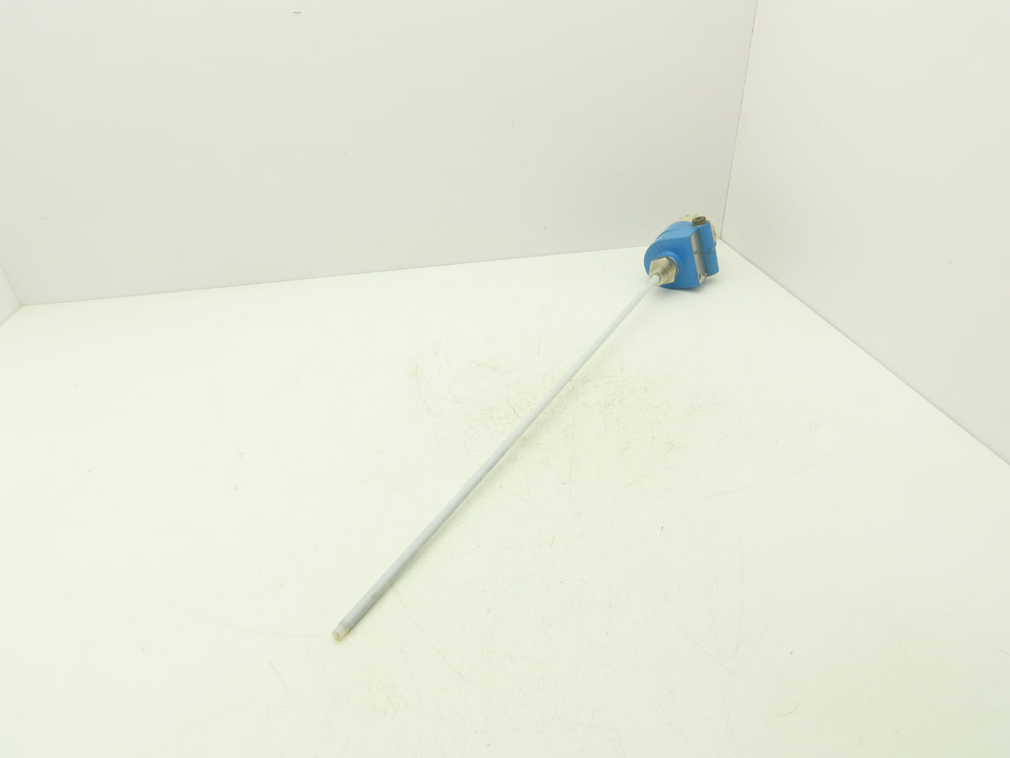 Endress + Hauser DC 11TAN-AA13C1BKR1 Multicap T Level Transducer Sensor 27"Probe