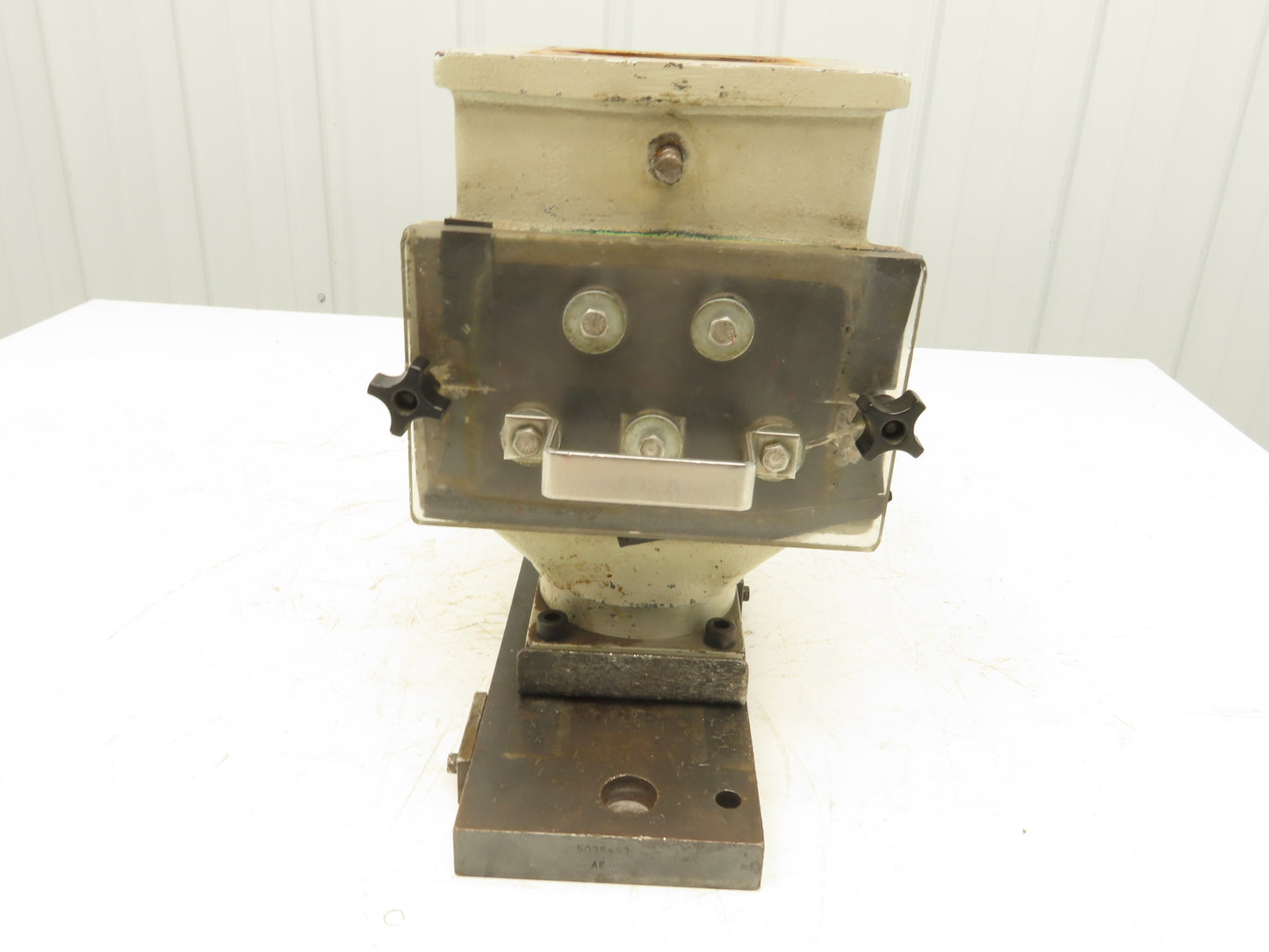 IMI 5 Magnetic Cartridge Drawer Grate Separator 3-3/4" Inlet 2" Outlet