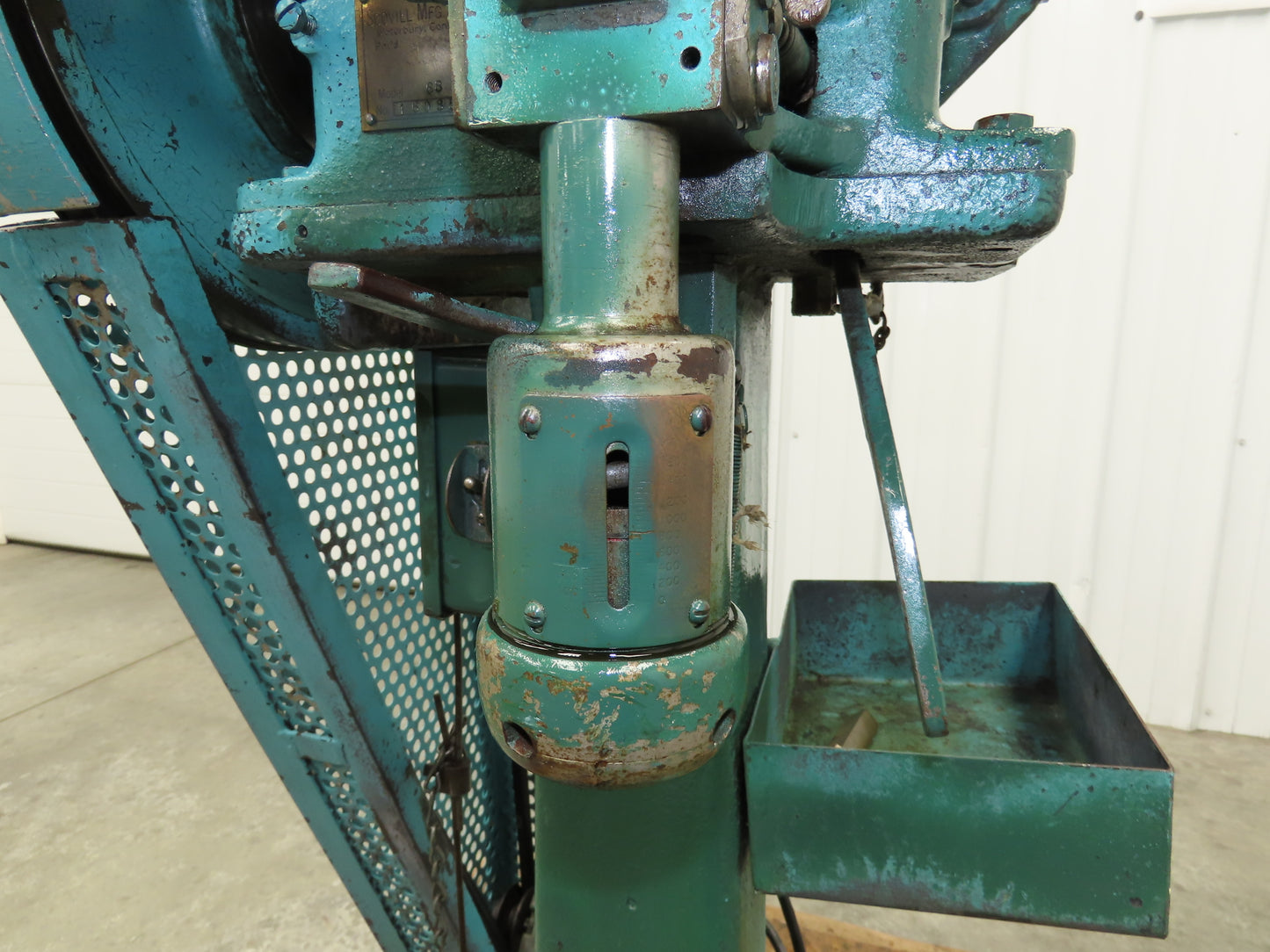 Scovill Fasteners Model 68B Snap Button Machine Foot Pedal Controls 230/460V