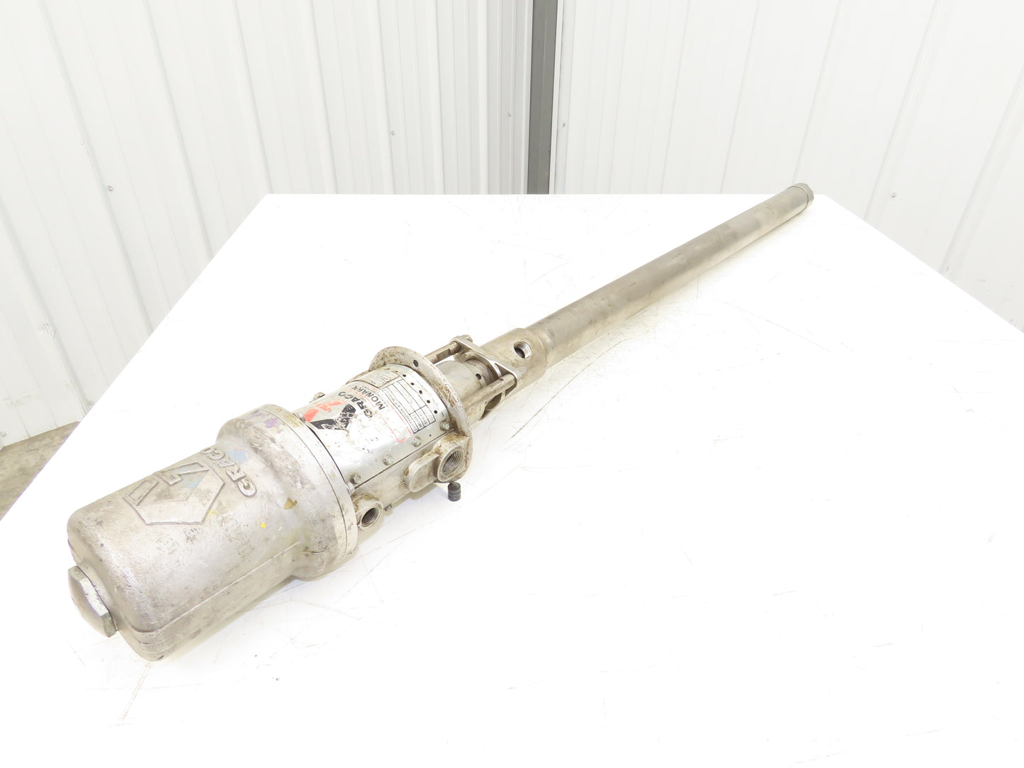 Graco 205-997 Monark Air Powered Transfer Pump Barrel Type 5:1 Ratio 2.5GPM