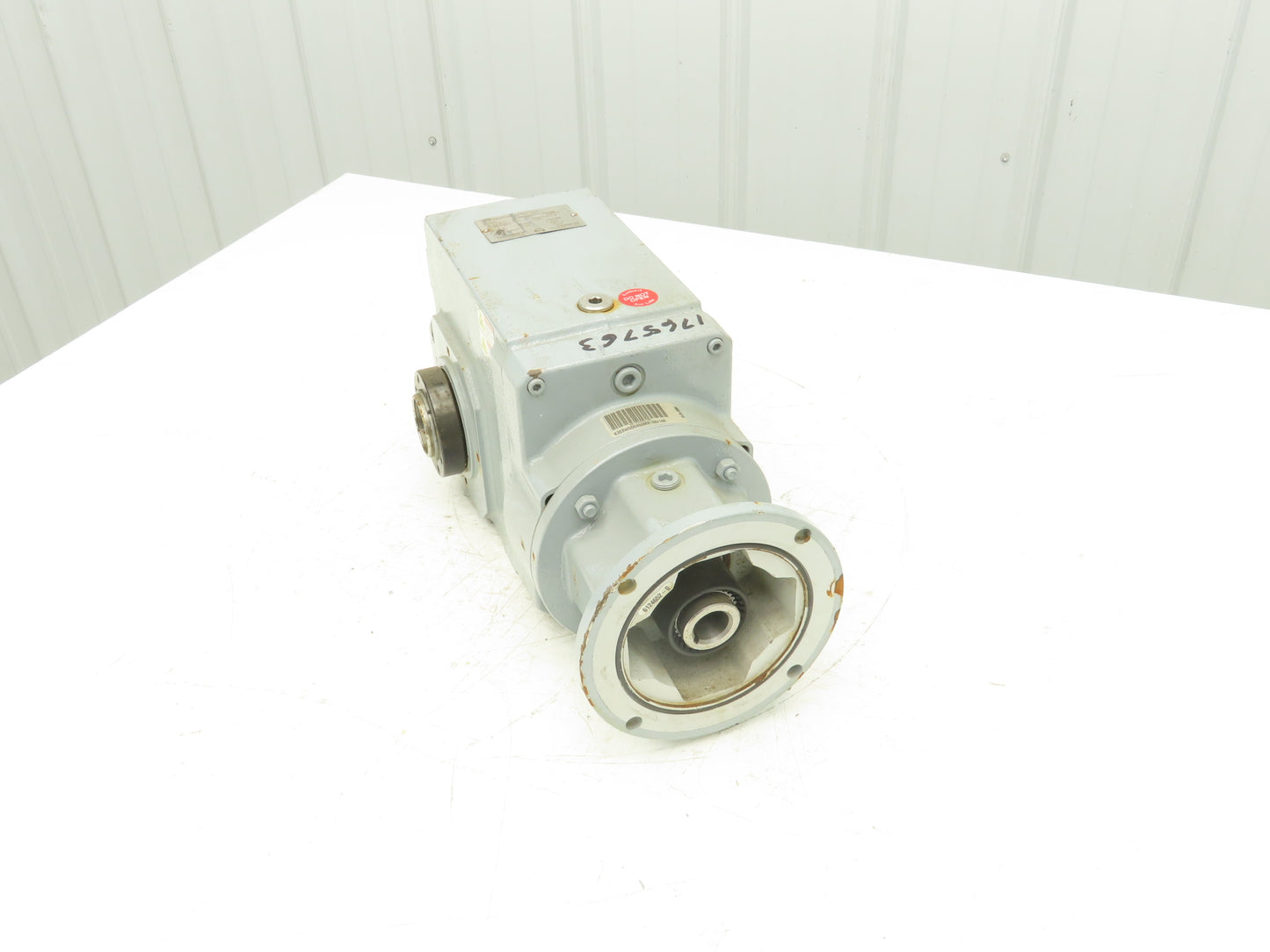 Stober K303WGD0450MR160/140 Helical Gearbox 44.9 Reducer 39rpm 2Hp Hollow Shaft