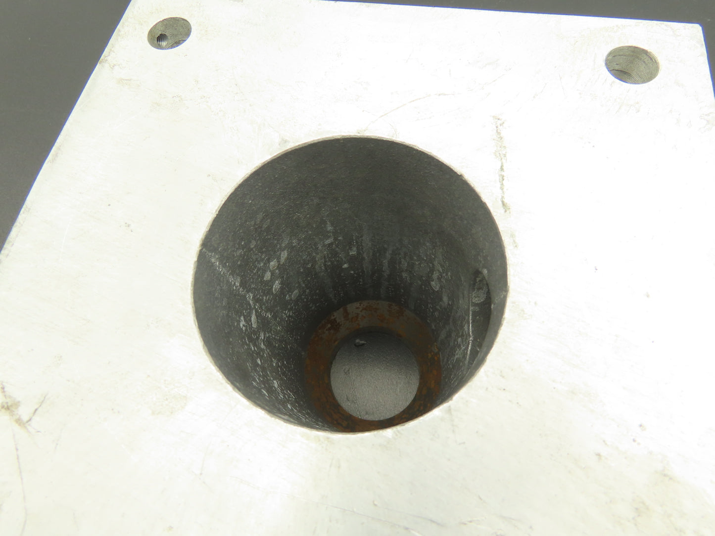 Industrial Injection Molding Hopper Base Side Discharge 5-1/2" Bolt Square Top