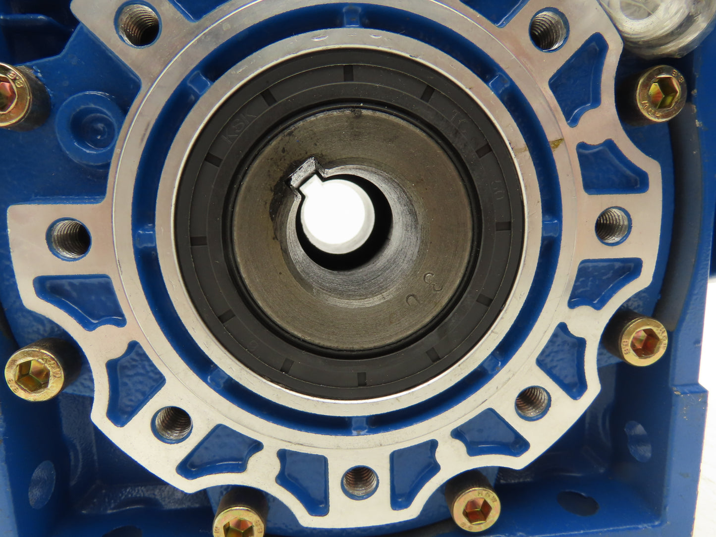 Haitec GR HMRV075 80B5 Worm Gearbox 30:1 Reducer 47 RPM Hollow RH or LH IEC 80