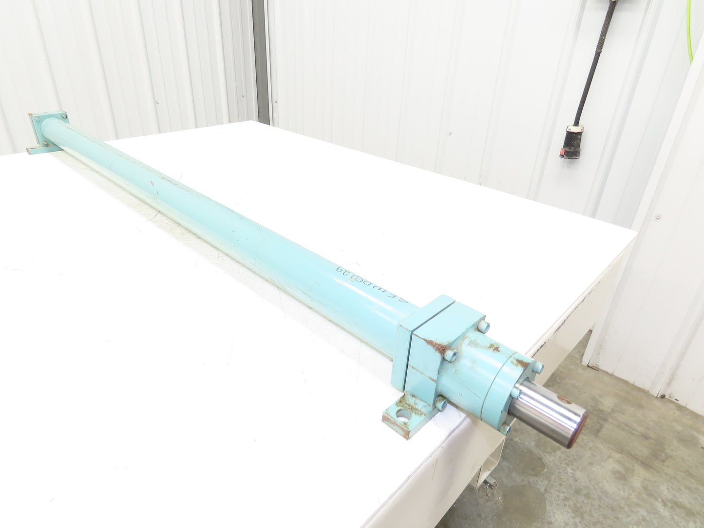 Hydraulic Cylinder 2" Bore 45" Stroke Foot Mount 1-3/8"Rod Double Acting