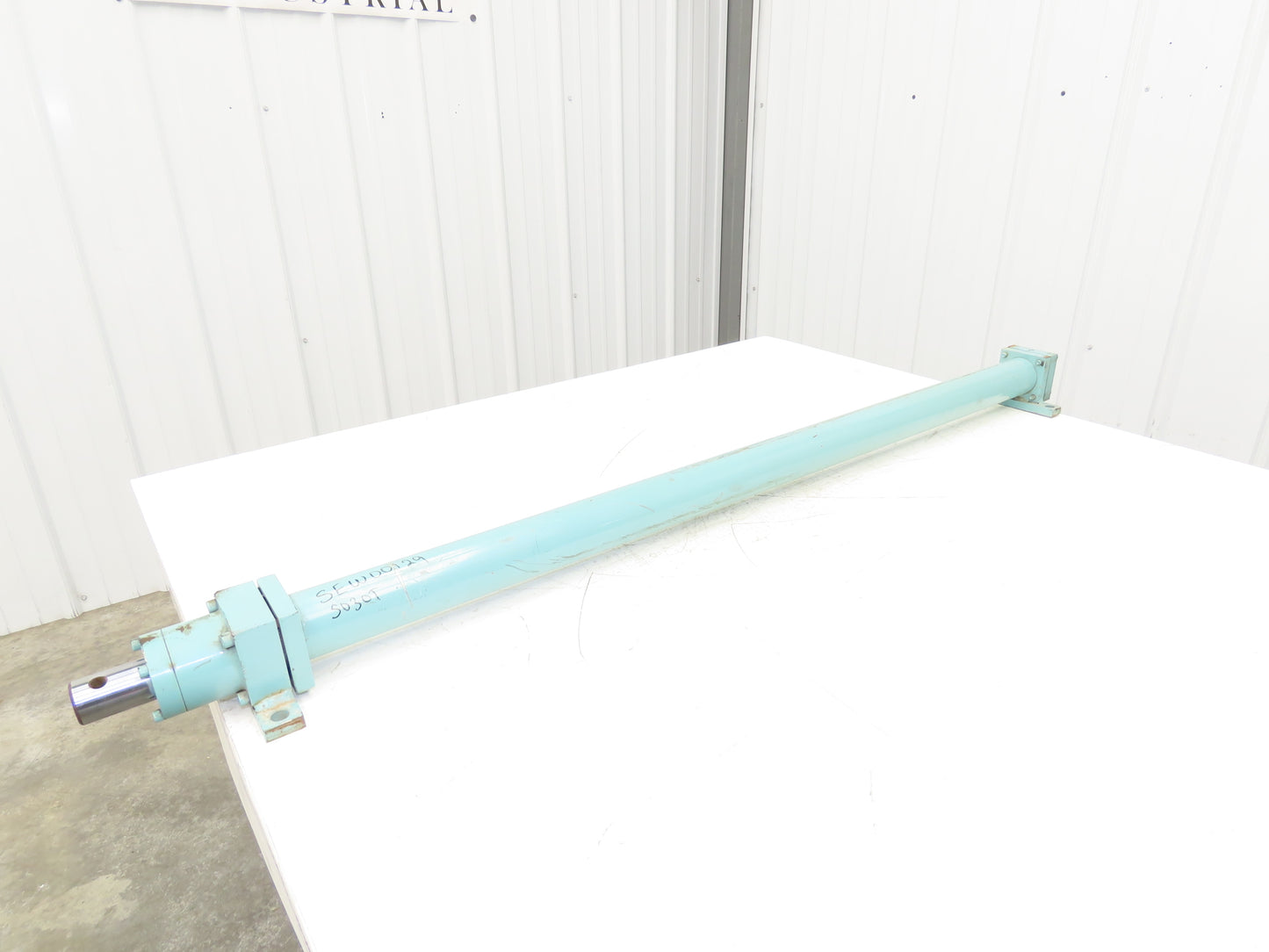 Hydraulic Cylinder 2" Bore 45" Stroke Foot Mount 1-3/8"Rod Double Acting