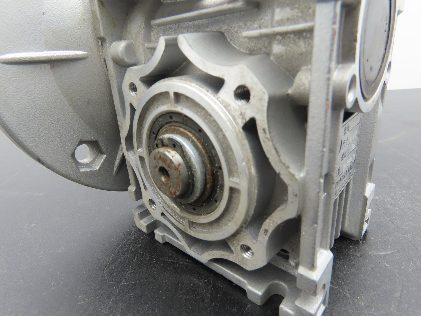 Jiangyin Guoliang NMRV040 Worm Gearbox 20:1 Reducer 75 RPM Hollow Shaft IEC 71