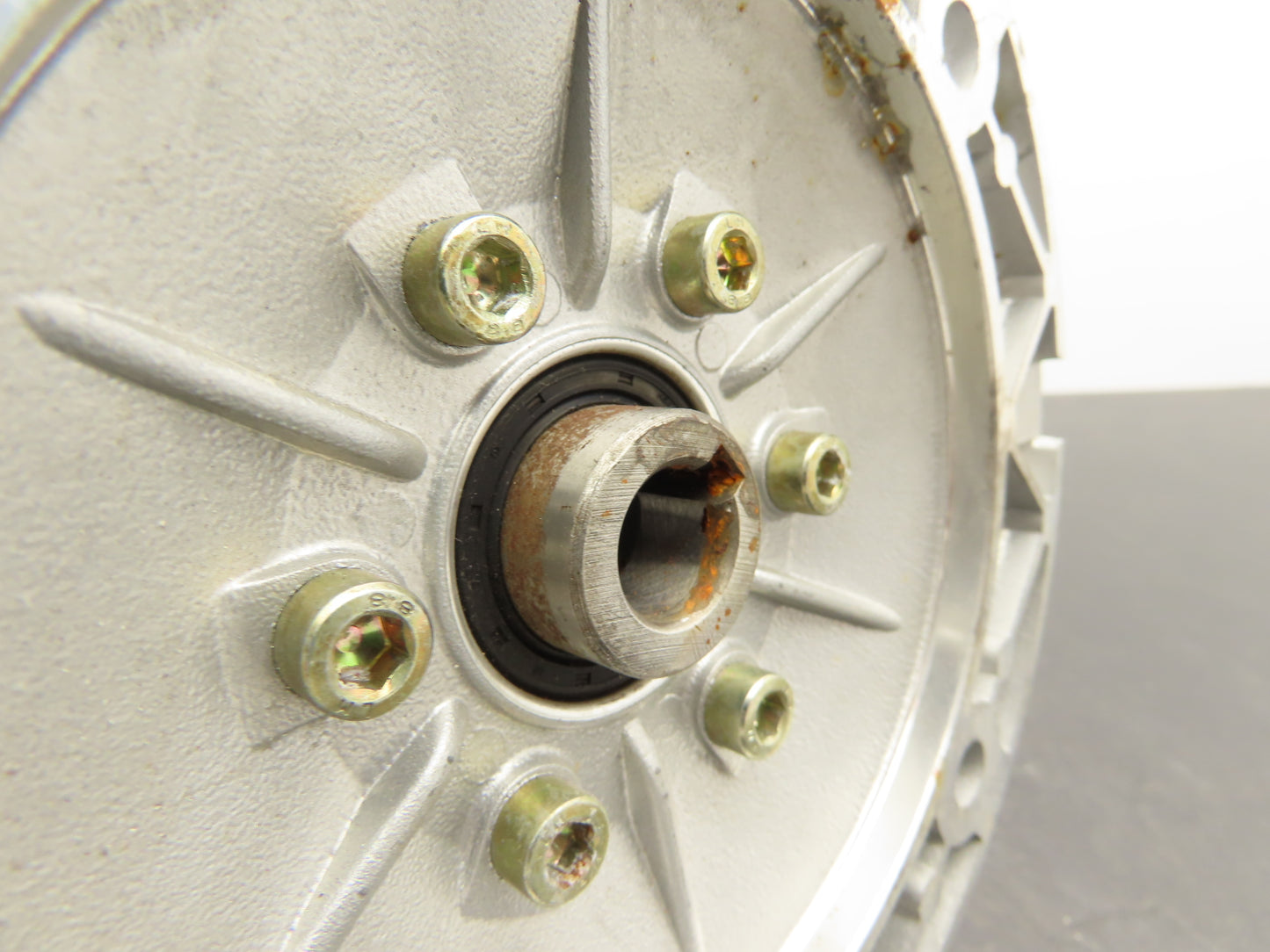 Jiangyin Guoliang NMRV040 Worm Gearbox 20:1 Reducer 75 RPM Hollow Shaft IEC 71