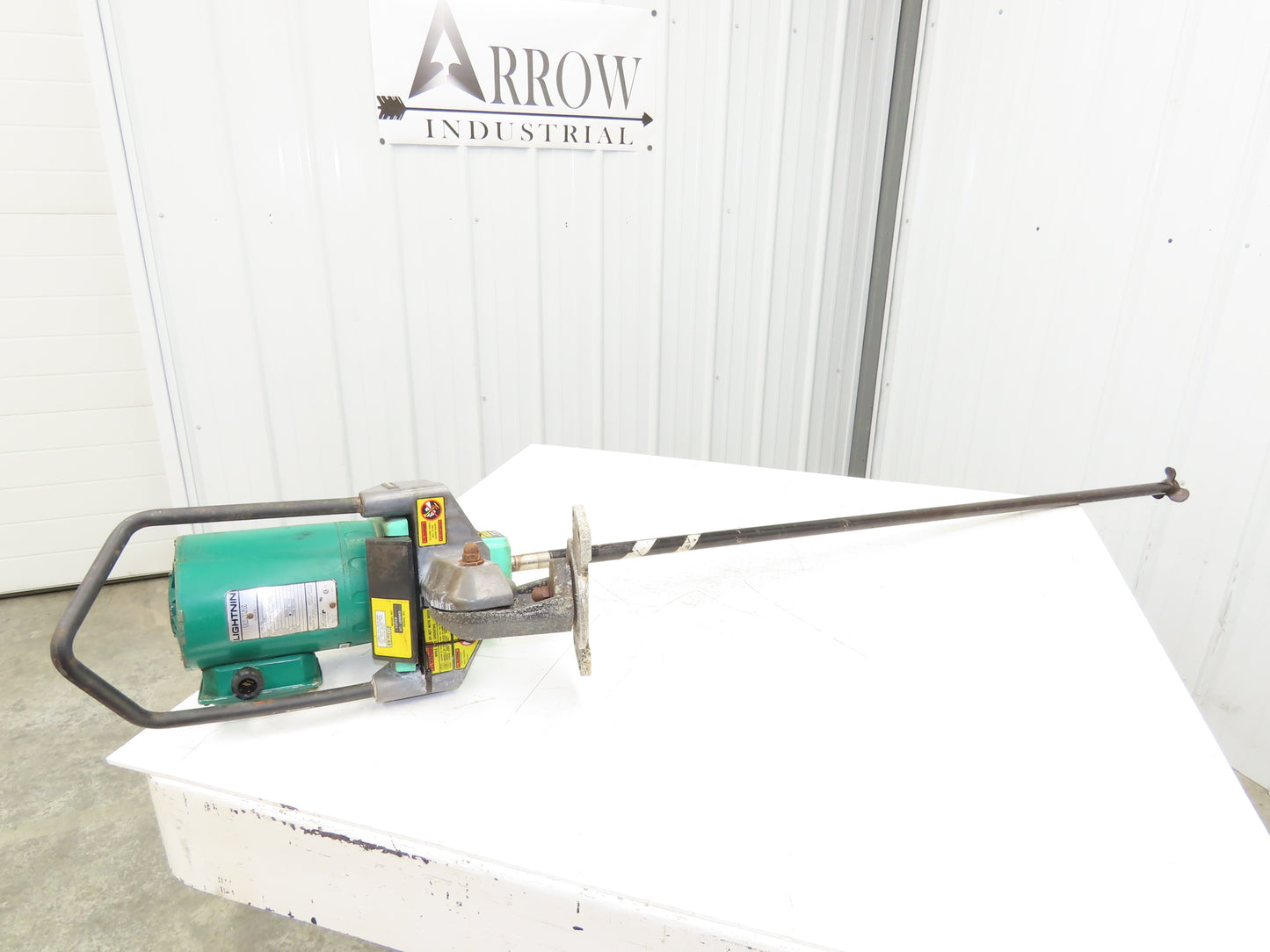 Lightnin Vektor V1P18 Clamp Tank Mixer Agitator 3.5"x 61" Impeller .25Hp 3PH