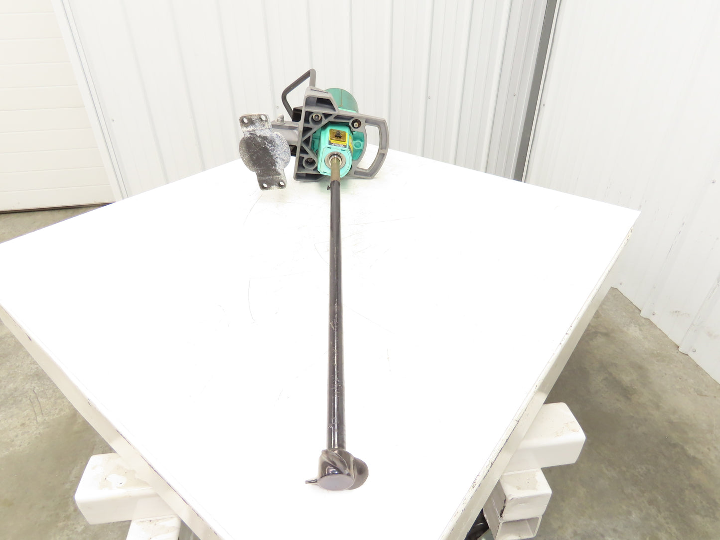 Lightnin Vektor V1P18 Clamp Tank Mixer Agitator 3.5"x 36" Impeller .25Hp 3PH