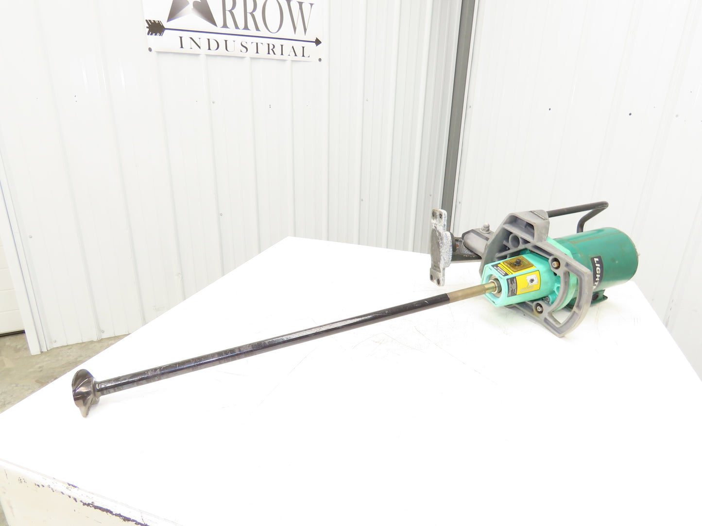 Lightnin Vektor V1P18 Clamp Tank Mixer Agitator 3.5"x 36" Impeller .25Hp 3PH