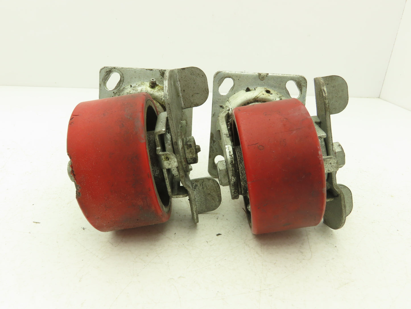 4" Caster Wheel Poly/Cast Locking Swivel Base 2" Wide 5-1/2" Height Lot of 2