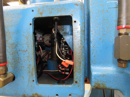 Acromark 630 Pneumatic Air Punch Press 3.5" Stroke 8" Throat 16x10"