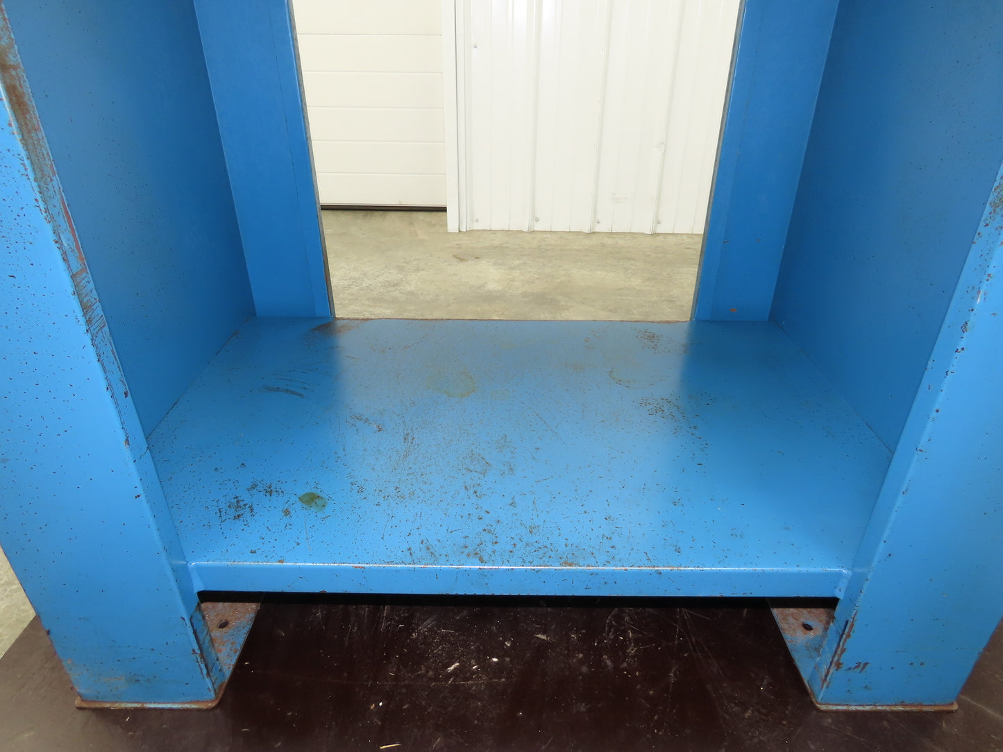 Acromark 630 Pneumatic Air Punch Press 3.5" Stroke 8" Throat 16x10"