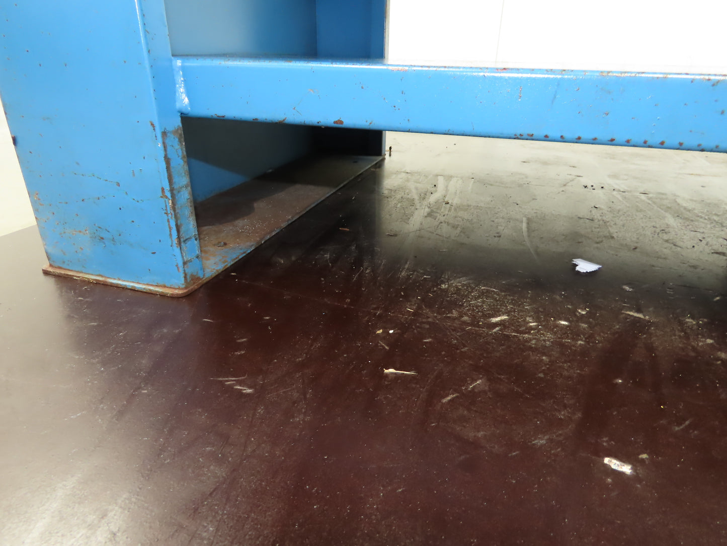 Acromark 630 Pneumatic Air Punch Press 3.5" Stroke 8" Throat 16x10"