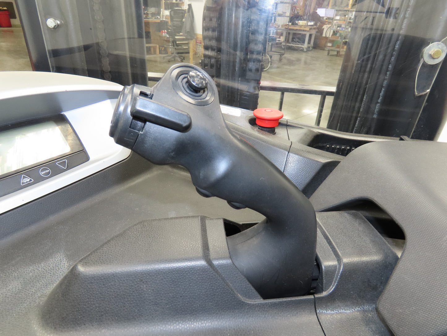Doosan Forklift Stand On 36V Electric Pantograph Reach Truck 3241lbs 2569h 20' L