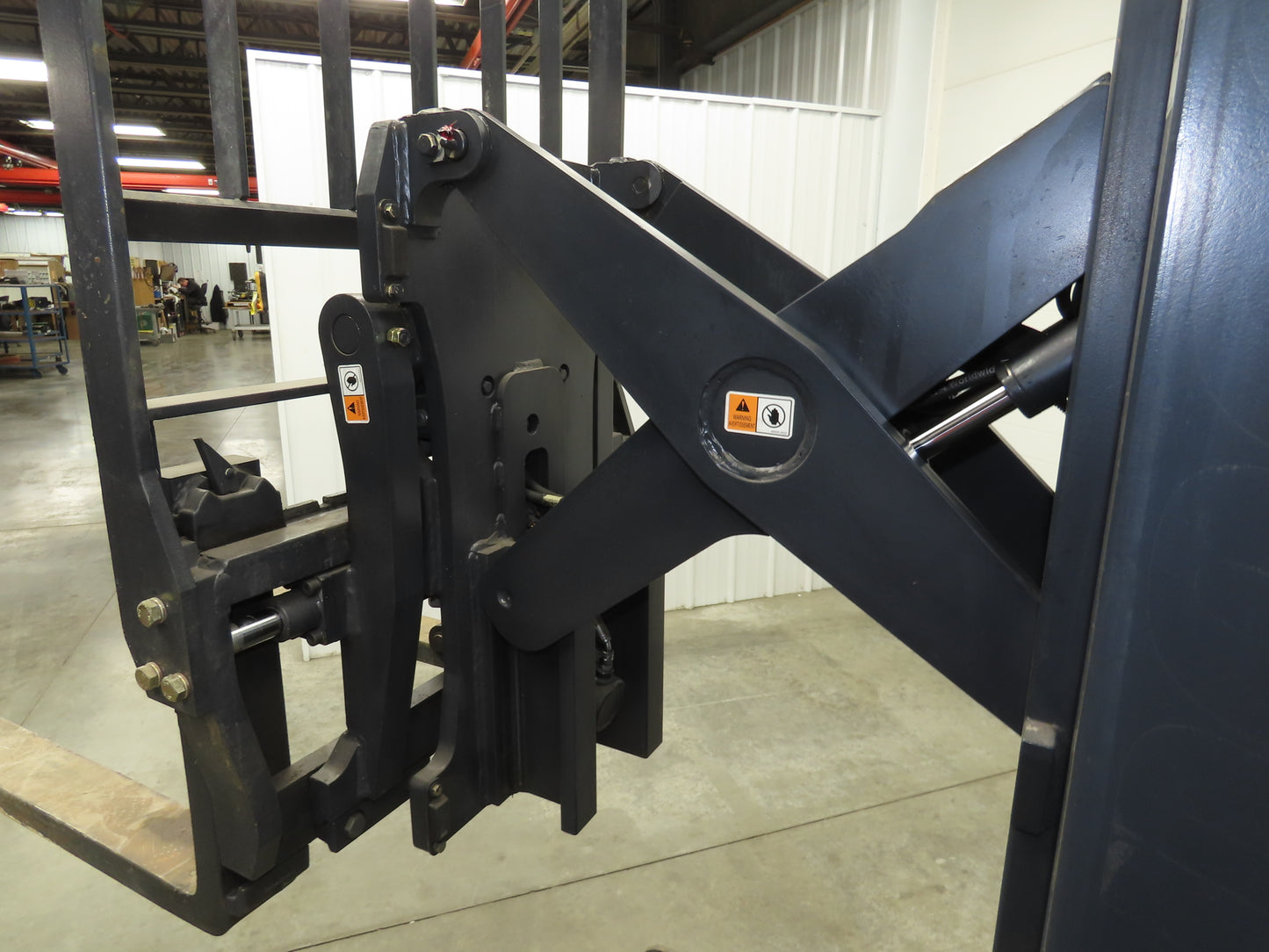 Doosan Forklift Stand On 36V Electric Pantograph Reach Truck 3241lbs 2569h 20' L