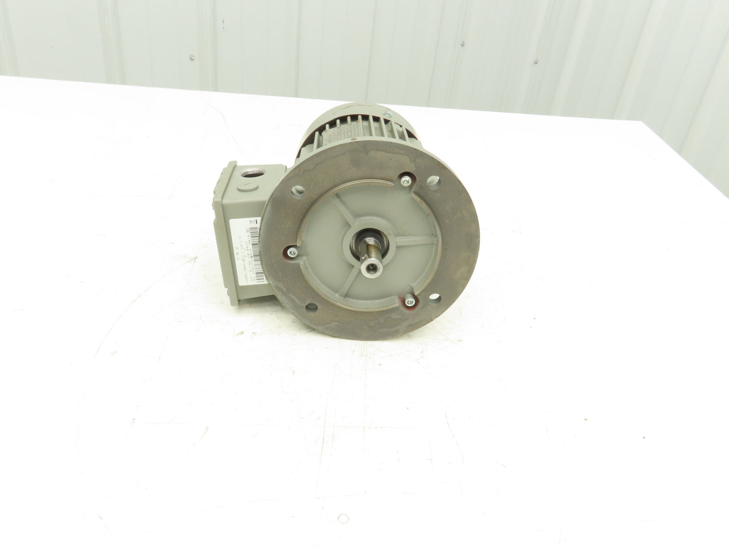 Siemens 1LE0001-0DB3 9-0FA4-Z 80M AC Motor 1Hp 1730rpm 480V 3PH IEC 80