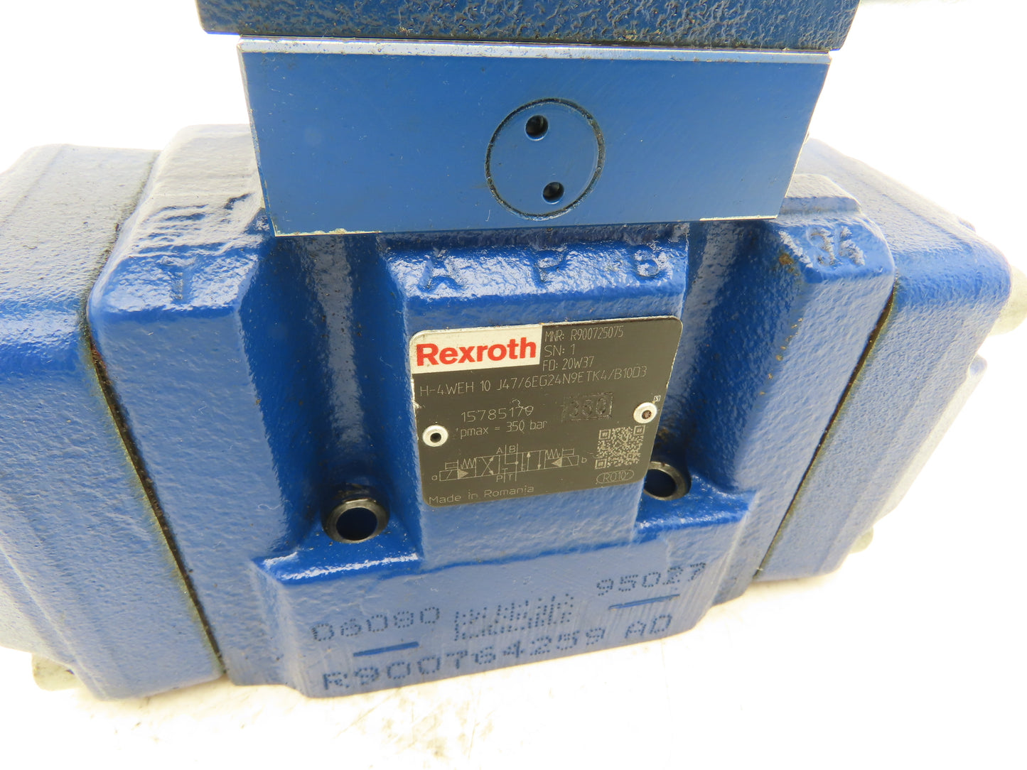 Rexroth H-4WEH 10 J47/6EG24N9ETK4/B10D3 Directional Valve 4WE6J62/EG24N9K4/B10