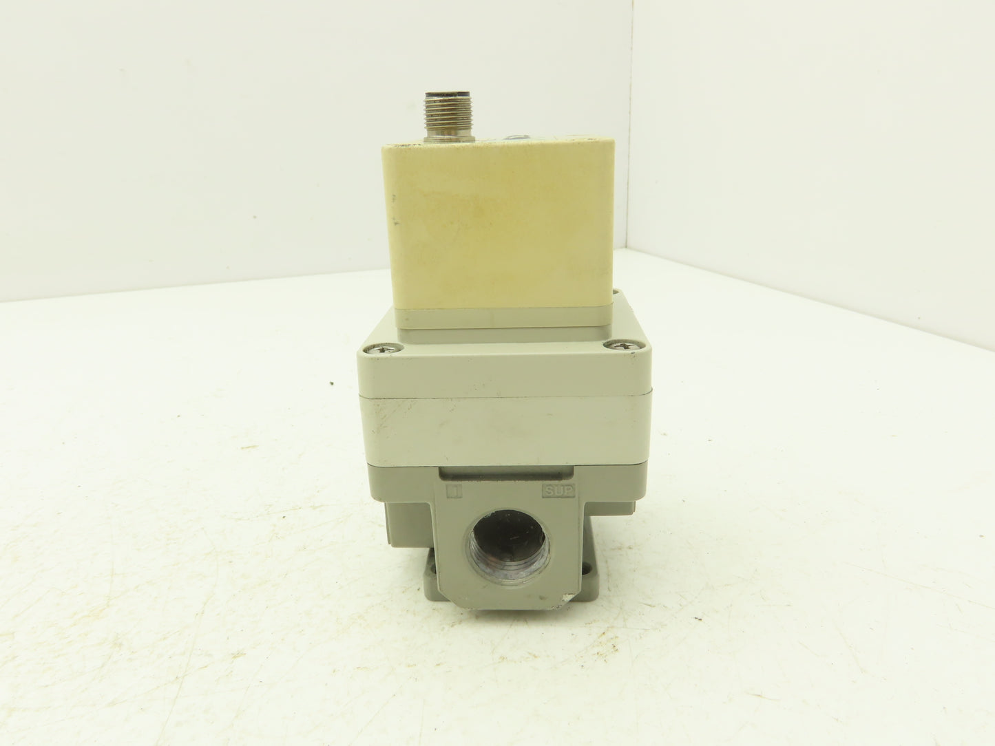 SMC ITV3030-04N4L4 3000 Size Electro-Pneumatic Regulator 24VDC 1/2" NPT