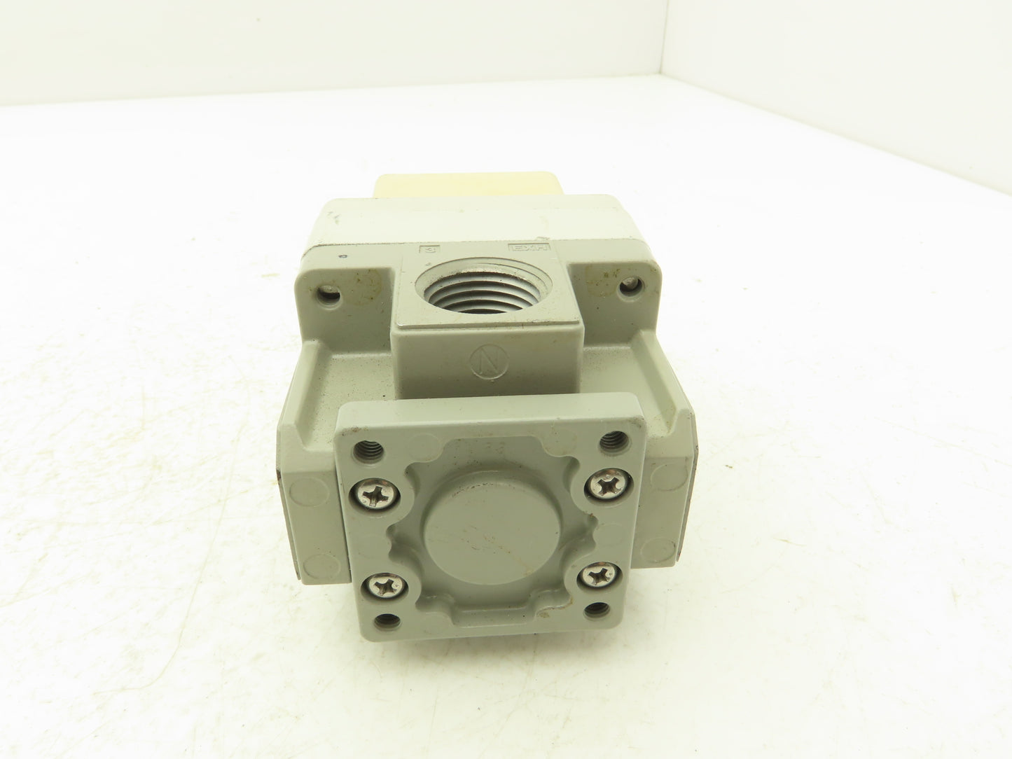 SMC ITV3030-04N4L4 3000 Size Electro-Pneumatic Regulator 24VDC 1/2" NPT