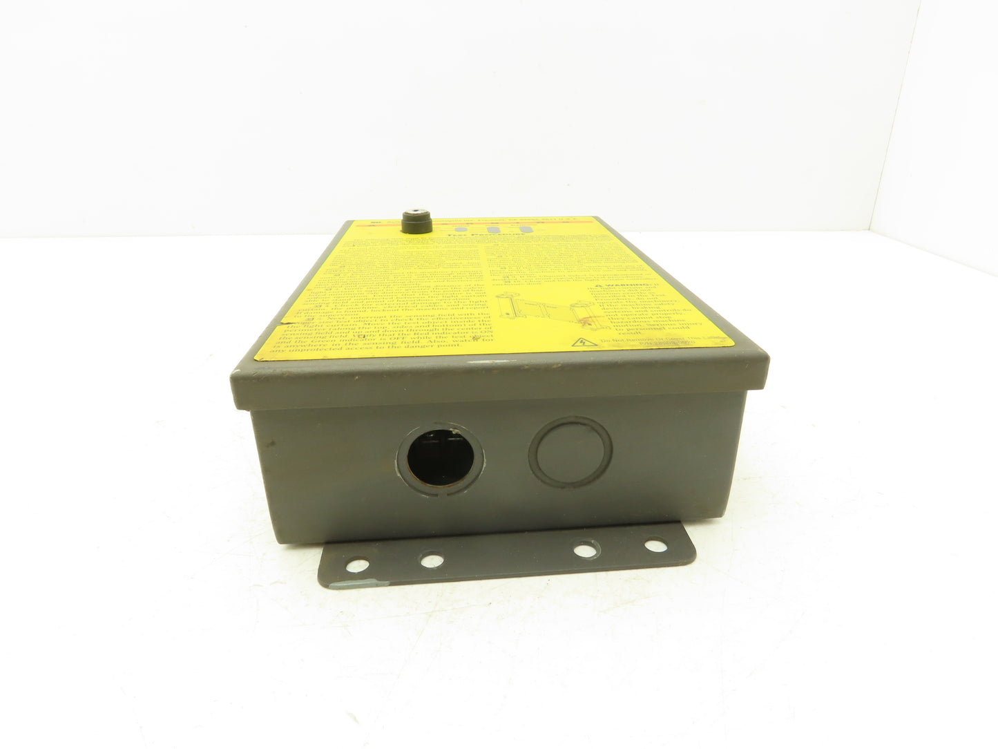 STI 70027-1002 Safety Light Curtain Controller W/Key 115VAC 50/60Hz 30VA