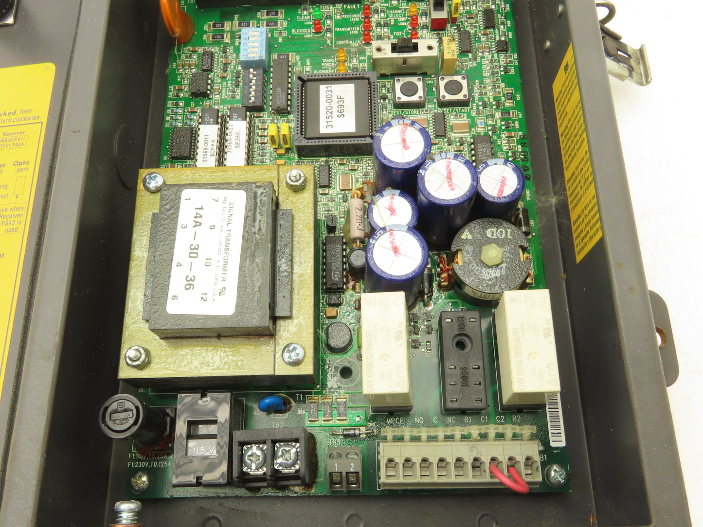 STI 70027-1002 Safety Light Curtain Controller W/Key 115VAC 50/60Hz 30VA