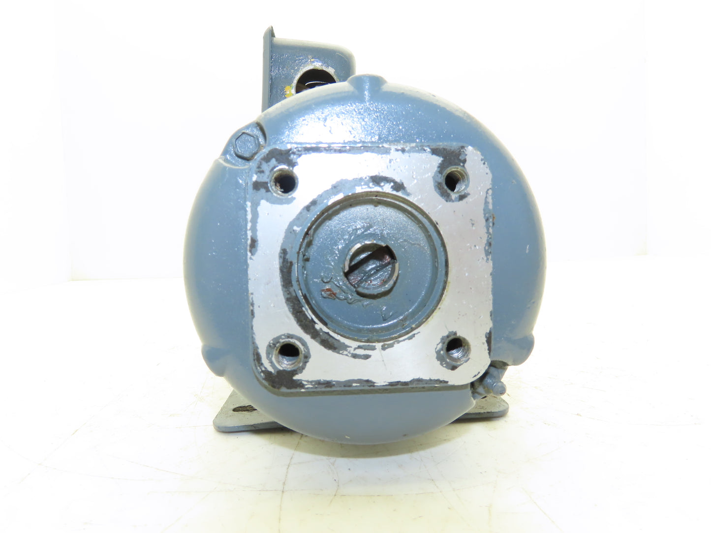 Baldor 2221613 Pump Motor 1Hp 3450rpm 230/460V 3PH 42YZ Slot Shaft 15-Min Duty