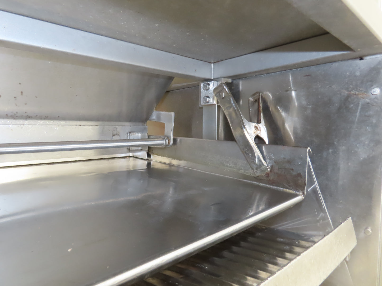 Tiefenthaler K-Topper Commercial Food Topping Handler Dry Bulk 480V Shaker 48"W