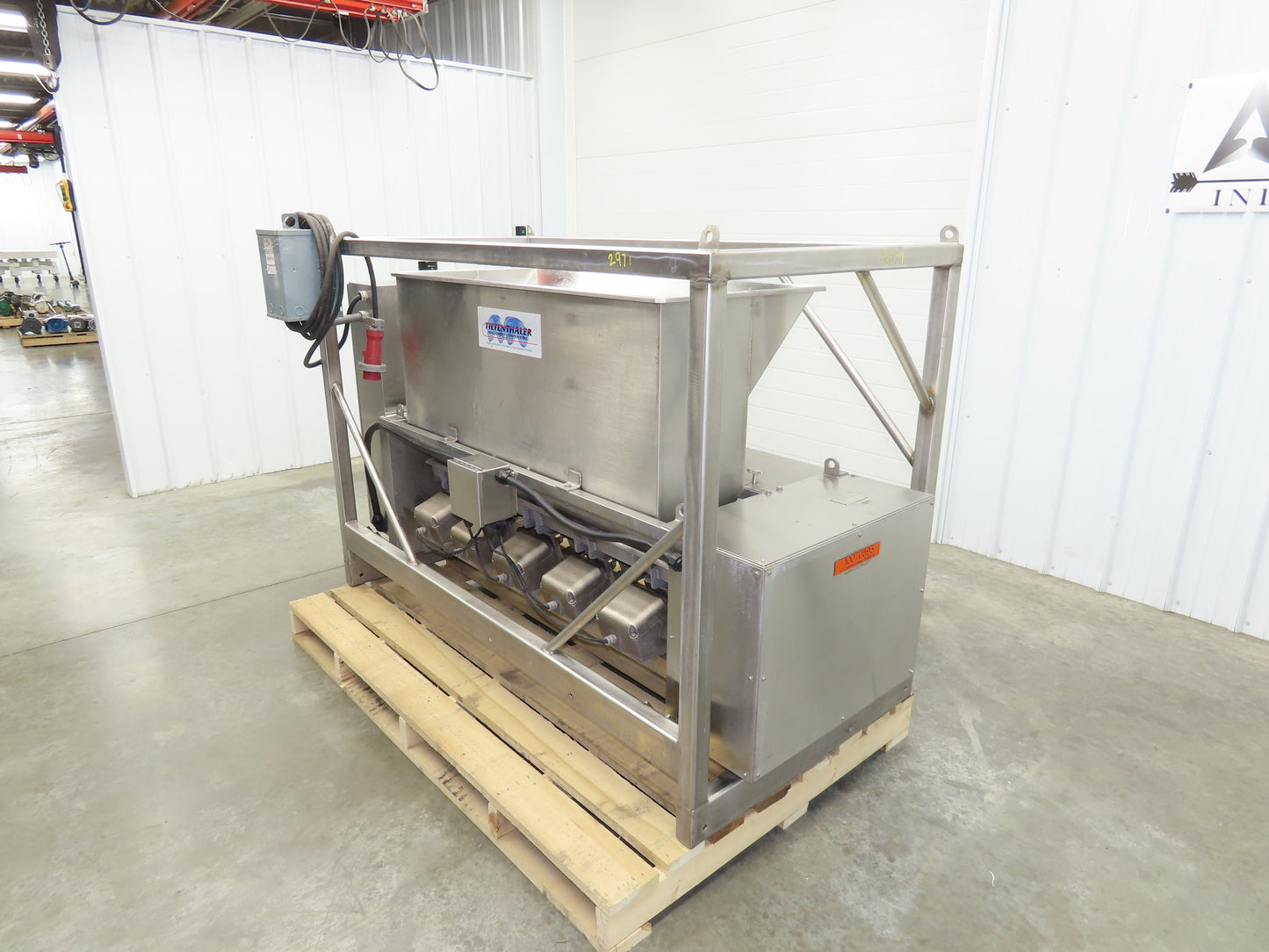 Tiefenthaler K-Topper Commercial Food Topping Handler Dry Bulk 480V Shaker 48"W