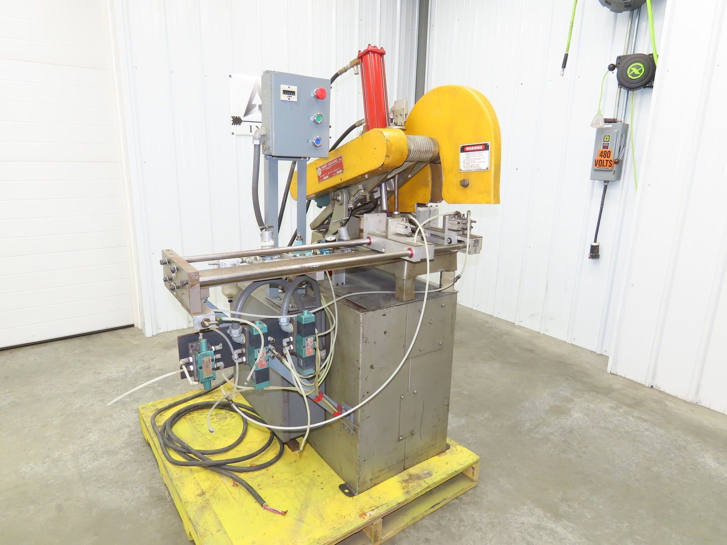 Everett 16 Cut Off Abrasive Metal Saw 16" Blade 5Hp Pneumatic Automation