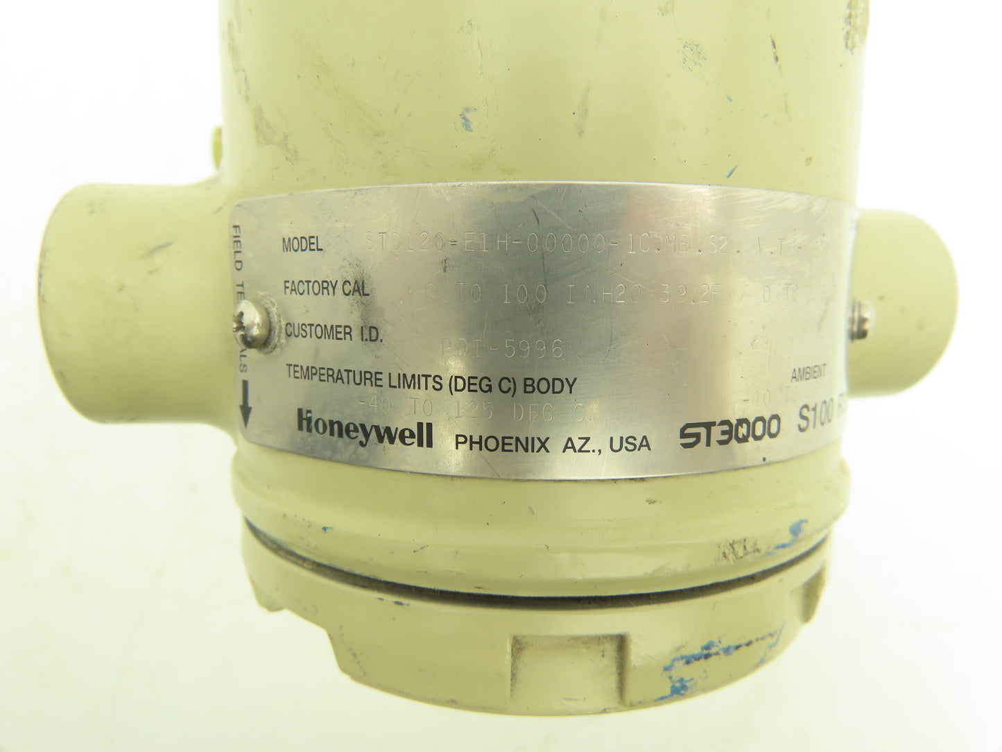 Honeywell ST3Q00 S100 R300 Temperature Transmitter -40° to 125° C 1/2"NPT