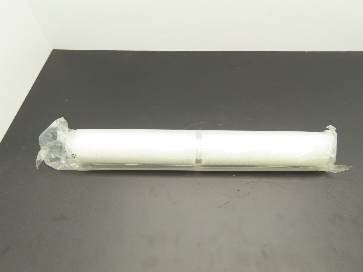 Pall AB2F0023EH1 Emlon-PF Pleated Filter Cartridge 0.2 Micron Fluoropolymer