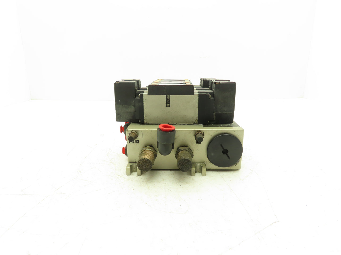 SMC NVFS3400-3FZ  4-Station Pneumatic Solenoid Valve Manifold 115V NVFS3100-3FZ