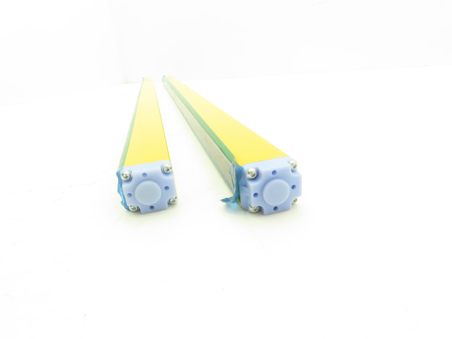 Schmersal SLC440COM-ER-0890-14 Safety Light Curtain Transmitter & Receiver Set