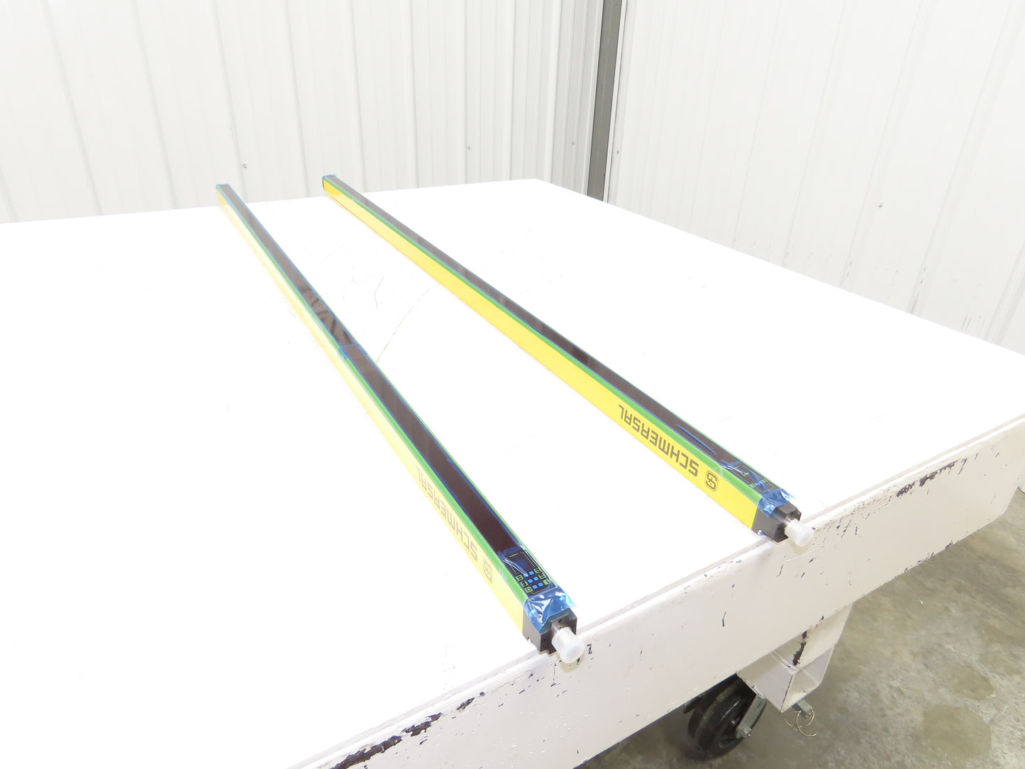 Schmersal SLC440-ER-1210-14-01 Safety Light Curtain Transmitter & Receiver Set