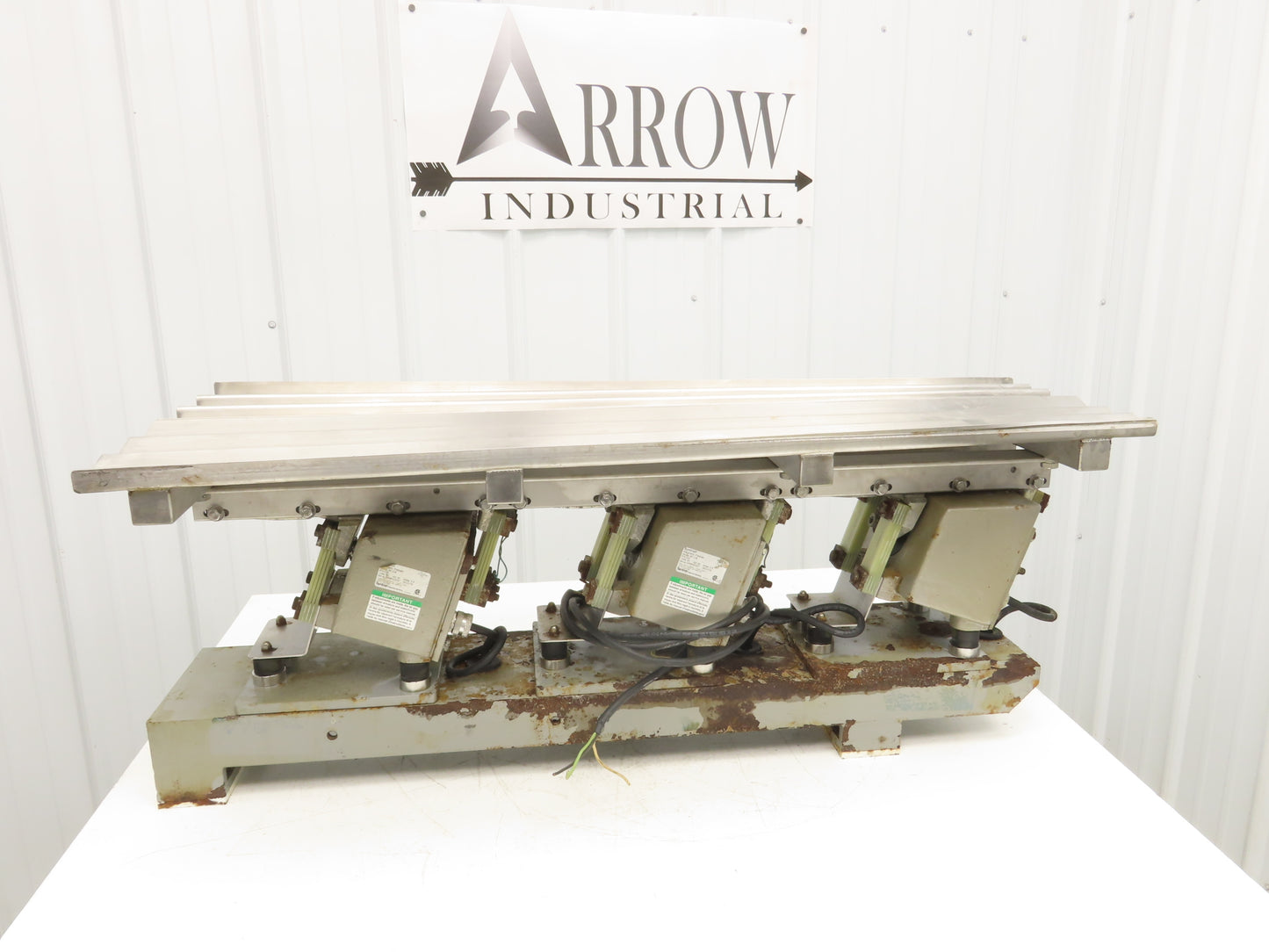 Syntron 44" Stainless Vibratory Screen Shaker Feed Conveyor Food Process
