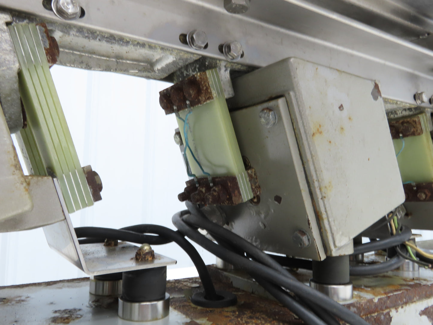 Syntron 44" Stainless Vibratory Screen Shaker Feed Conveyor Food Process