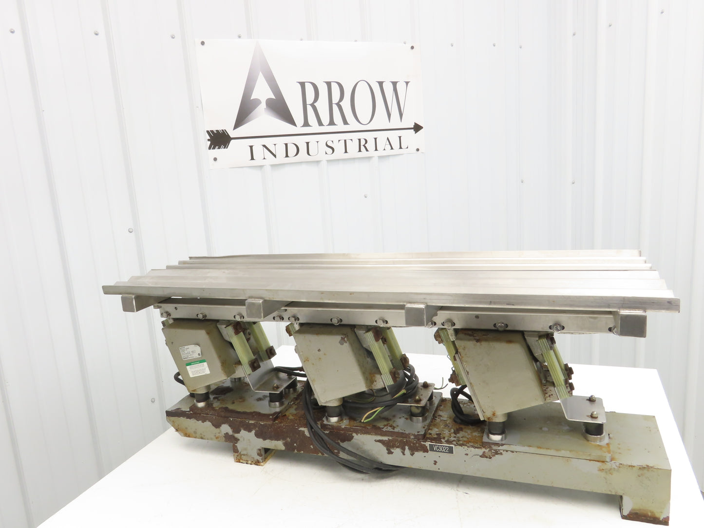 Syntron 44" Stainless Vibratory Screen Shaker Feed Conveyor Food Process