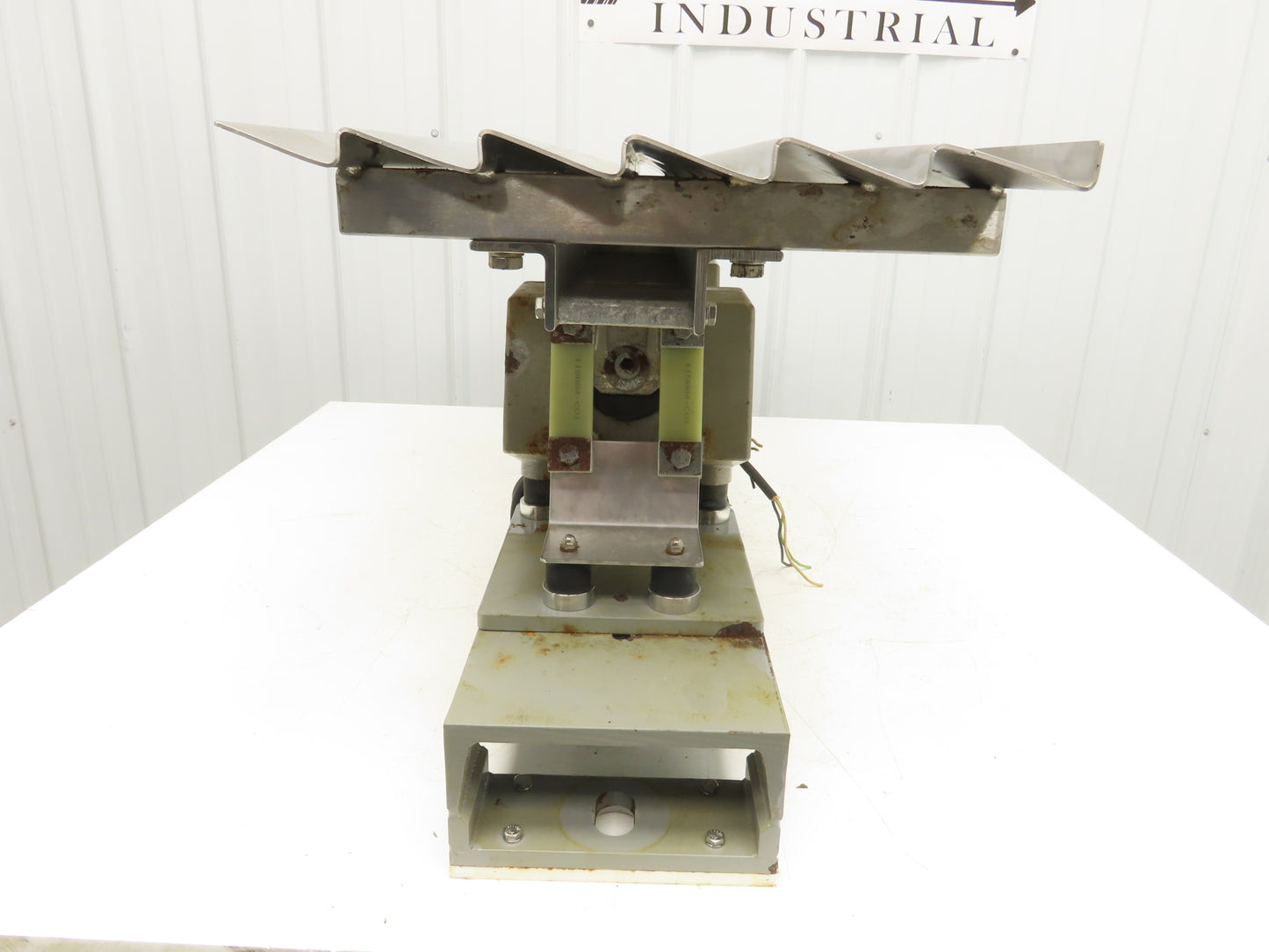 Syntron 45" Stainless Vibratory Screen Shaker Feed Conveyor Food Process