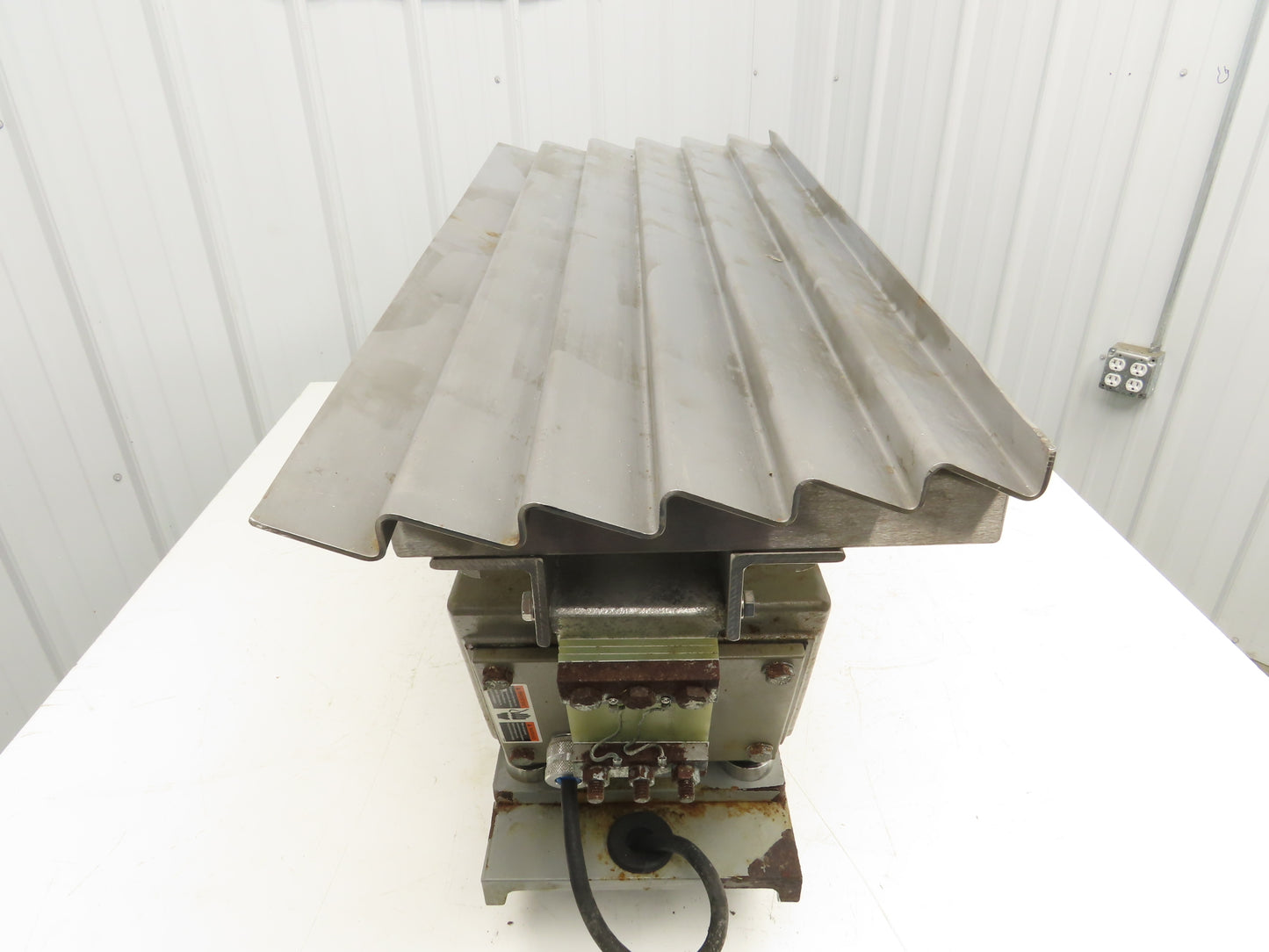 Syntron 45" Stainless Vibratory Screen Shaker Feed Conveyor Food Process Feeder