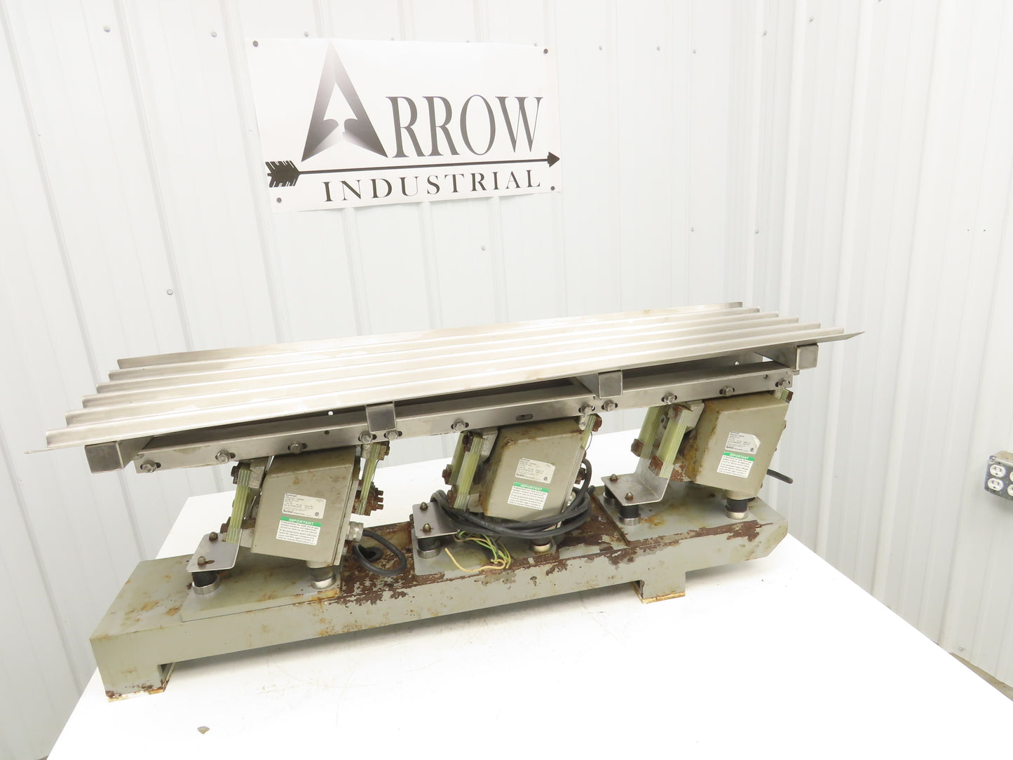 Syntron 45" Stainless Vibratory Screen Shaker Feed Conveyor Food Process Feeder