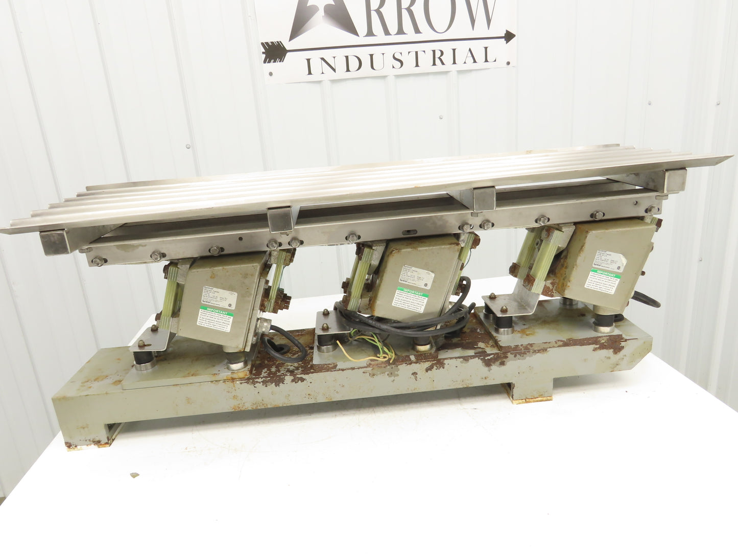 Syntron 45" Stainless Vibratory Screen Shaker Feed Conveyor Food Process Feeder