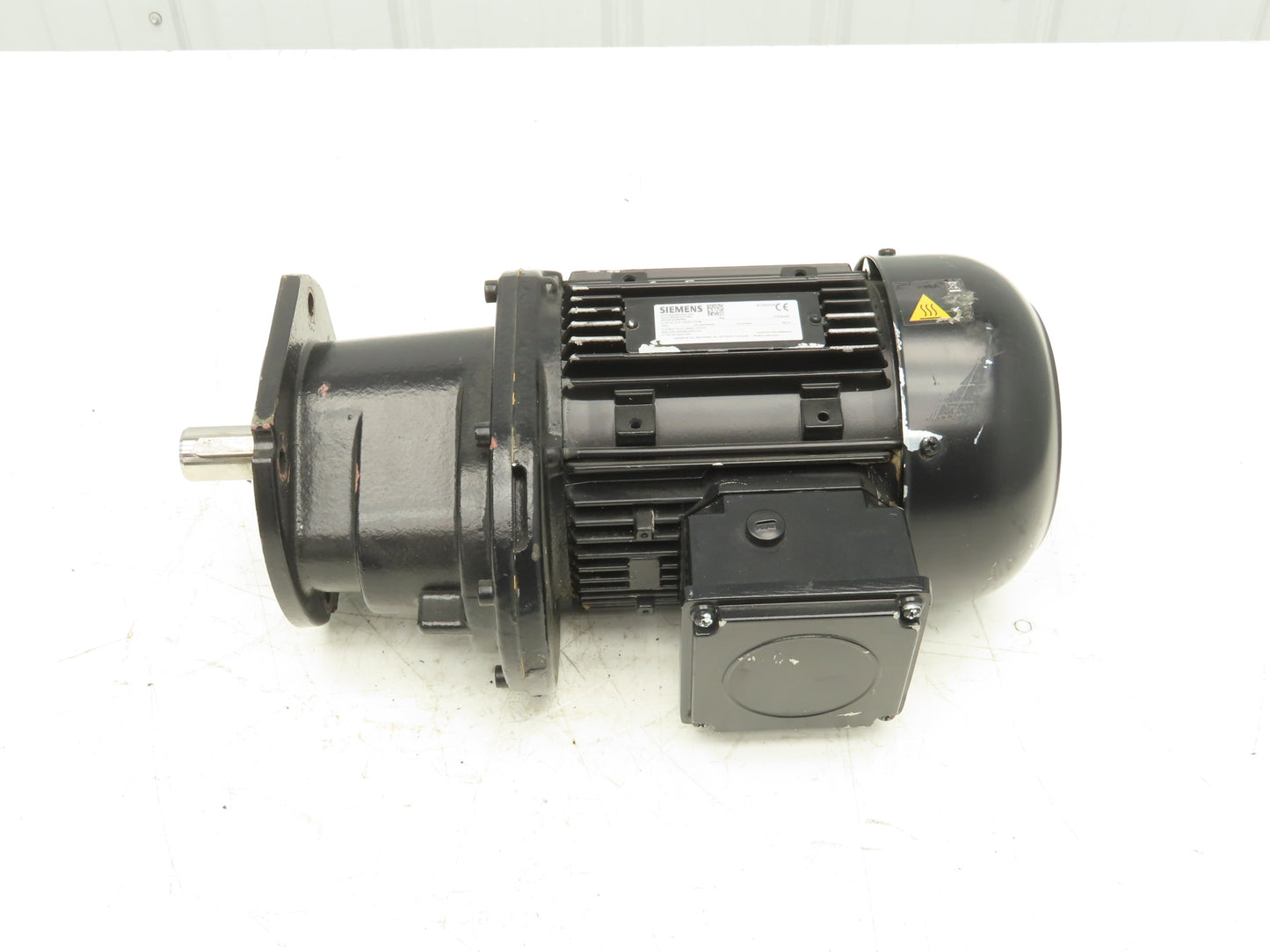 Siemens MQ80MB2 Inline Gearmotor 1.5kw 16:1 Ratio 178rpm 240/420V 50hz IEC 80M