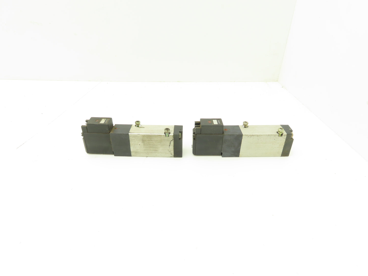 Humphrey HA180-4E1-PSL Pneumatic Solenoid Valve 24VDC  Lot of 2