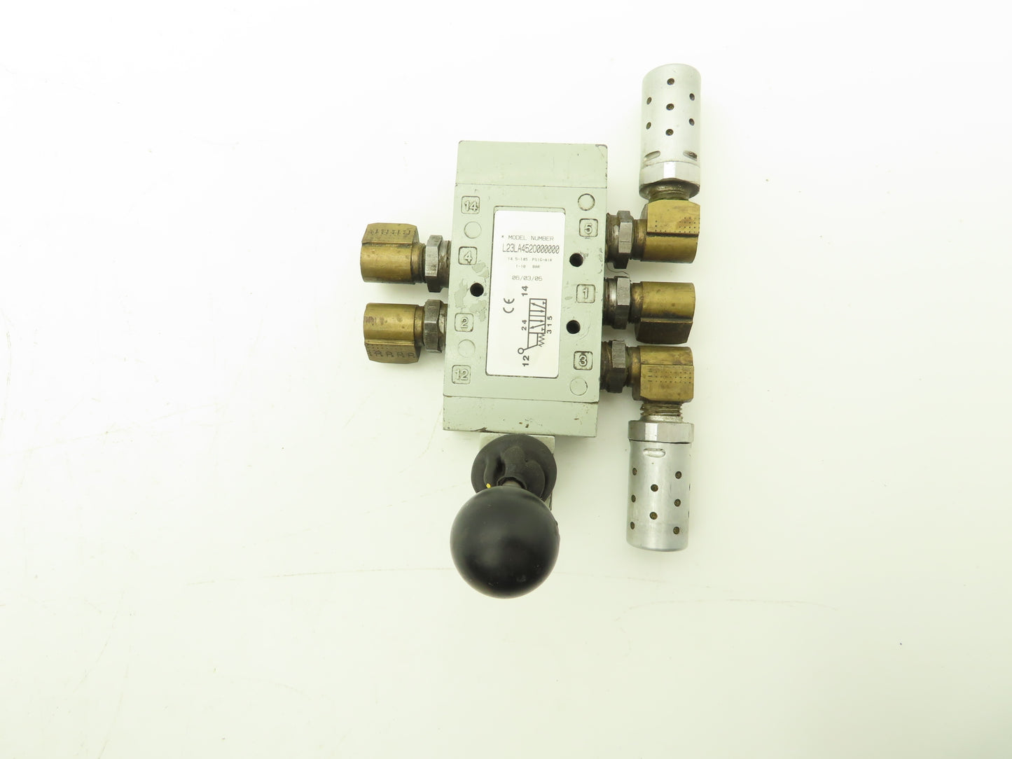 Numatics L23LA452O000000 Pneumatic Manual Lever Valve 2-Pos 3/8"NPT