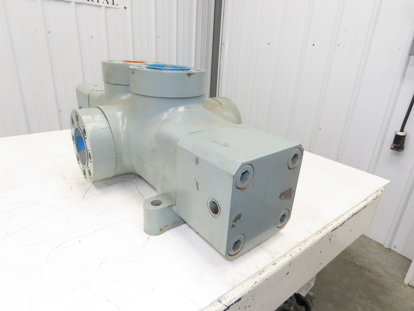 Oilgear VJPFX-3125-35 Hydraulic Spool Valve 4-Port 1" Shaft Drive
