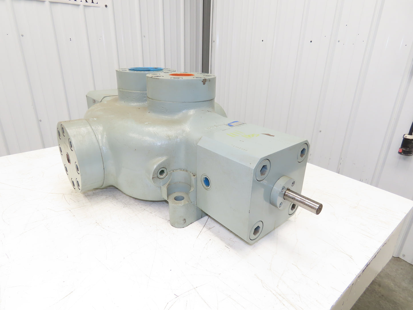 Oilgear VJPFX-3125-35 Hydraulic Spool Valve 4-Port 1" Shaft Drive